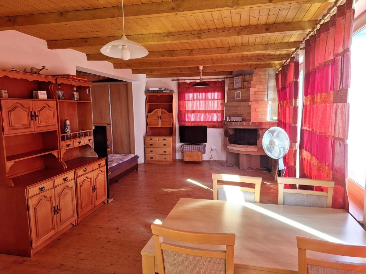 Sunset House Piestany Bungalow Banka Eksteriør bilde